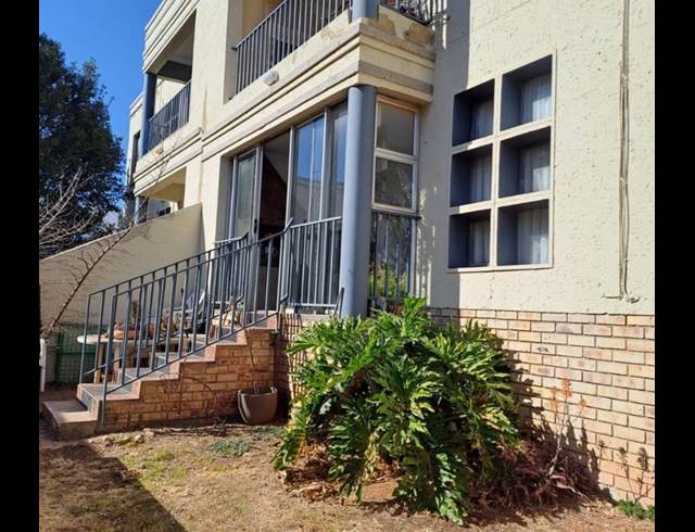 2 BEDROOM TOWNHOUSE FOR SALE IN ELANDSHAVEN